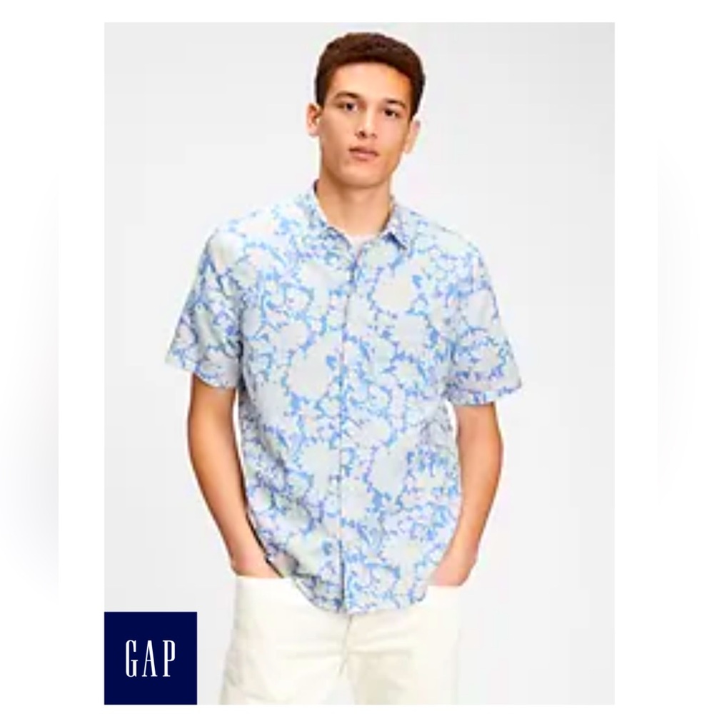 NWT. GAP Linen-Cotton Button Down Short Sleeve Shirt Light Blue Floral Medium